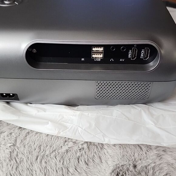 NIB‎ Yaber Buffalo Pro U7 Projector - Picture 6 of 10